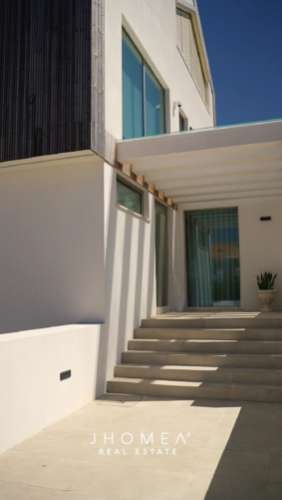 Moradia T5 com piscina -  Praia da Barra