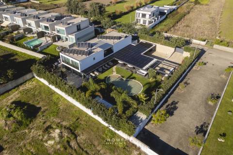 Moradia T5 de Luxo, Aveiro