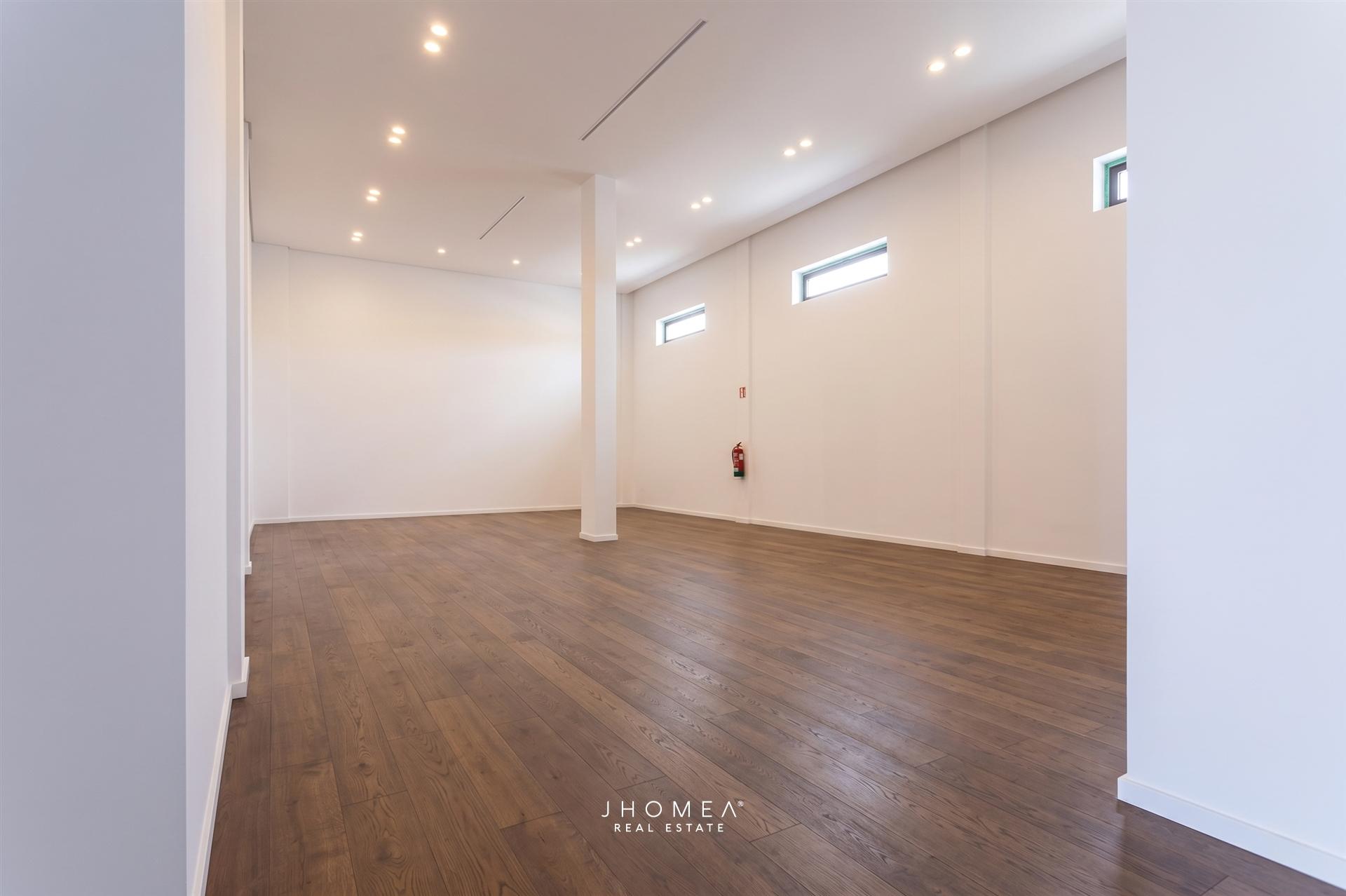 Espaço comercial no centro de Aveiro