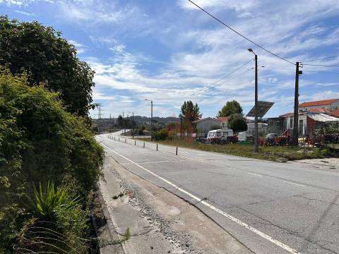 Terreno para construção em Oliveira Stª Maria, V.N.Famalicão.