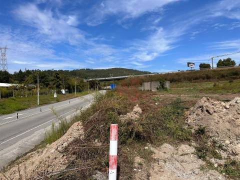 Terreno para construção em Oliveira Stª Maria, V.N.Famalicão.