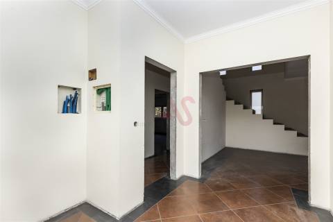 Moradia T3+1 em São Miguel, Vizela