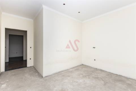 Moradia T3+1 em São Miguel, Vizela