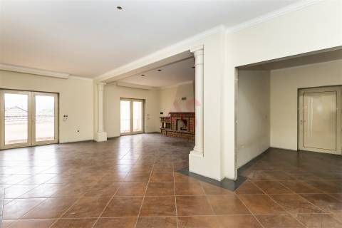 Moradia T3+1 em São Miguel, Vizela