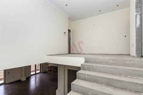 Moradia T3+1 em São Miguel, Vizela