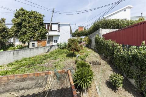 Moradia T3+1 em São Miguel, Vizela