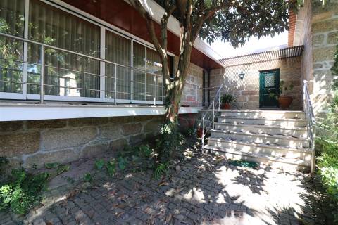 Moradia T4 em Infias, Vizela