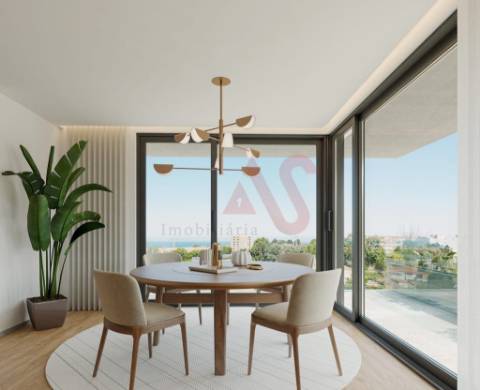 Apartamento T3 no "Empreendimento Santa Marinha" em Gaia, Porto.