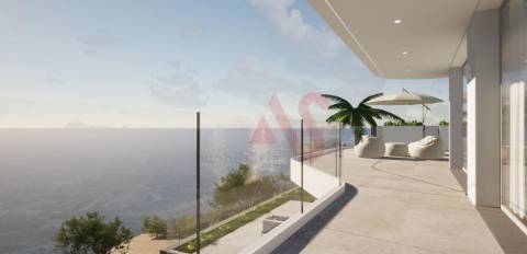 Moradia Geminada de Luxo T4 em construção no Arco da Calheta, Madeira