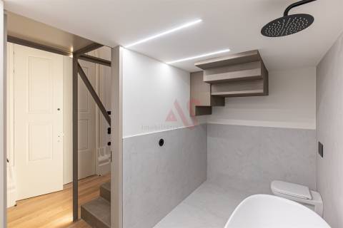 Apartamentos T0+Mezzanine, no coração da Baixa do Porto