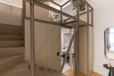 Apartamentos T0+Mezzanine, no coração da Baixa do Porto