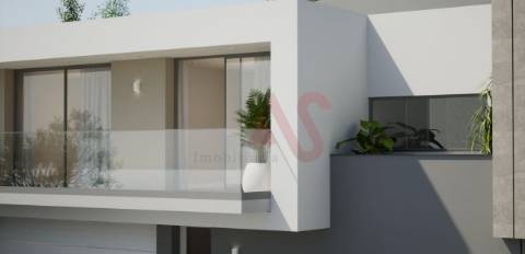 Moradia T3 Geminada no Arco da Calheta, Madeira