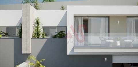 Moradia T3 Geminada no Arco da Calheta, Madeira