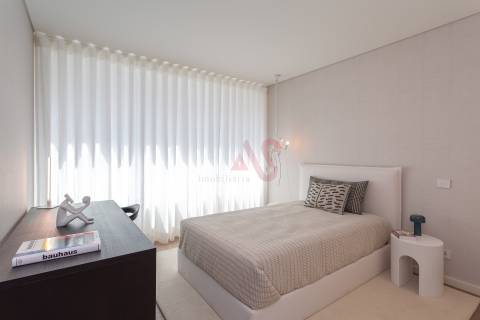 Apartamento T4 NOVOS desde 1.240.000€ no Empreendimento Prata Riverside Village
