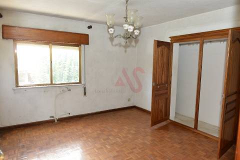 Moradia individual T6 em Gemieira, Ponte de Lima