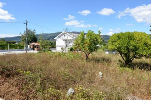 Moradia individual T6 em Gemieira, Ponte de Lima