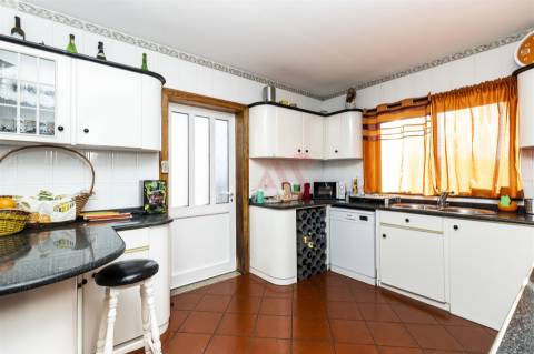 Moradia T4 em Lagoas Santo Adrião, Vizela