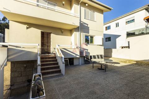 Moradia T4 em Lagoas Santo Adrião, Vizela