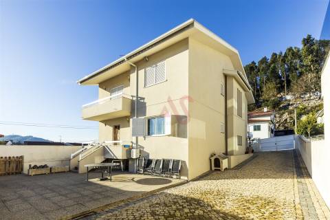 Moradia T4 em Lagoas Santo Adrião, Vizela