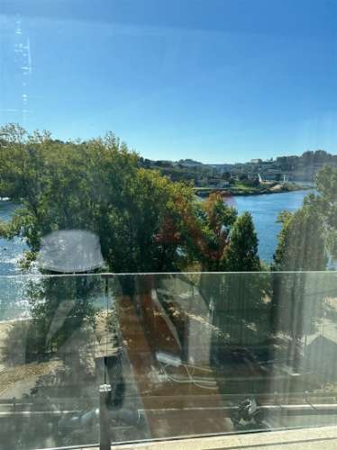 Apartamento T3 de LUXO com Ginásio, Garagem e  Vistas Rio Douro para Arrendamento em Valbom,Gondomar