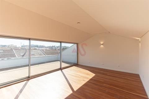 Moradia T4  de Luxo em pleno coração de Aveiro - aceitamos permuta