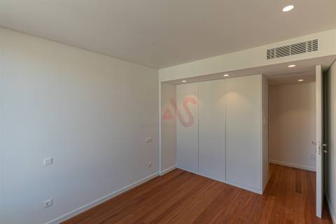 Moradia T4  de Luxo em pleno coração de Aveiro - aceitamos permuta