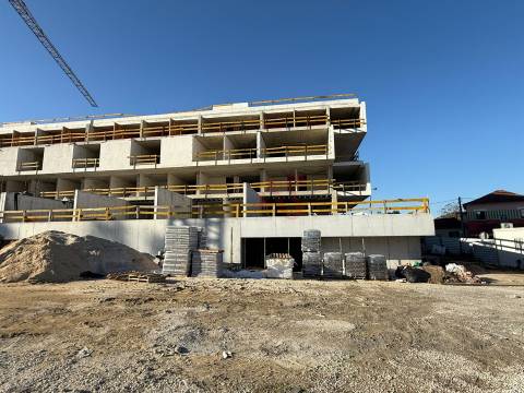 Apartamento T1 ao lado da Estação de METRO e da UNIVERSIDADE da Maia em Câstelo da Maia,