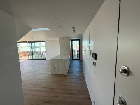 Apartamento T4 DUPLEX NOVO no Edifício ELSA Fonte Nova em Aveiro