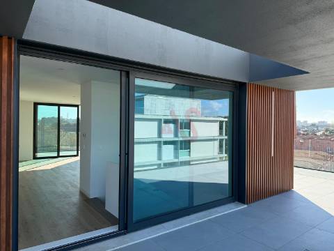 Apartamento T4 DUPLEX NOVO no Edifício ELSA Fonte Nova em Aveiro