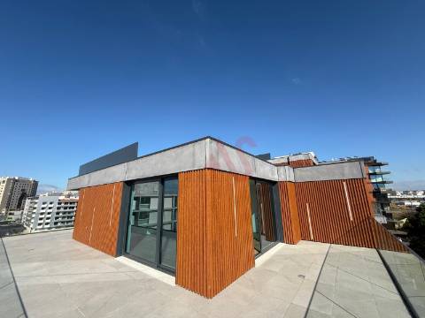 Apartamento T4 DUPLEX NOVO no Edifício ELSA Fonte Nova em Aveiro