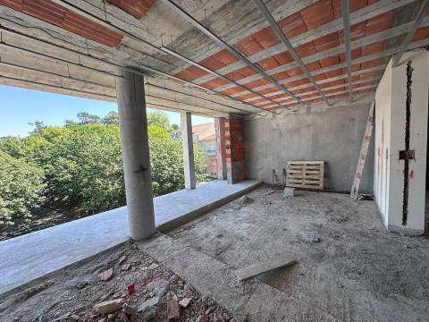 Apartamento T2  junto ás Faculdades e ao Hospital São João, no Empreendimento Paranhos Park no Porto