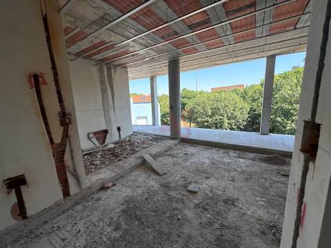 Apartamento T3 de LUXO  no último Andar, em construção no Empreendimento Paranhos Park no Porto