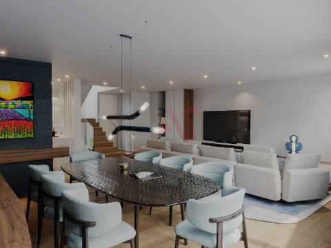 Moradia de Luxo T3+1 na Foz do Douro, a Dois Passos da Praia