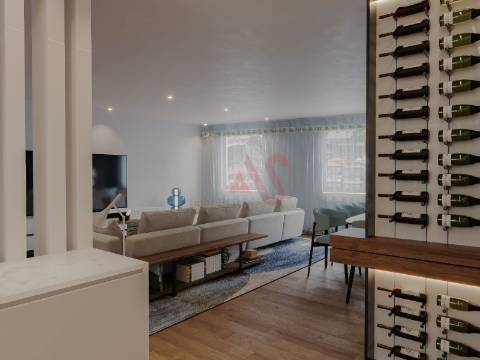 Moradia de Luxo T3+1 na Foz do Douro, a Dois Passos da Praia