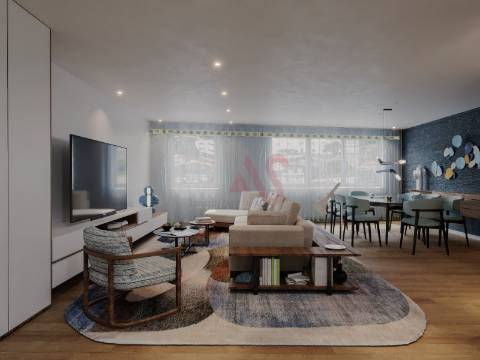 Moradia de Luxo T3+1 na Foz do Douro, a Dois Passos da Praia