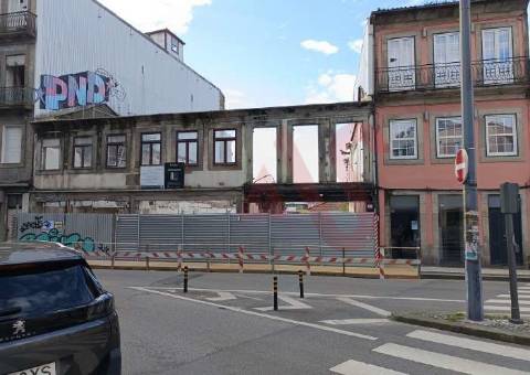 Apartamento T2+1 em construção em Cedofeita, Porto