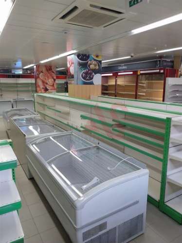 Espaço Comercial para arrendar com 240 m² na Cova da Piedade, Almada