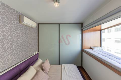 Apartamento T3 para arrendar na Foz do Douro, com vista magnífica sobre o rio e o mar