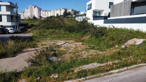Terreno para Construção – Lote 19 - Excelente Oportunidade em Odivelas!