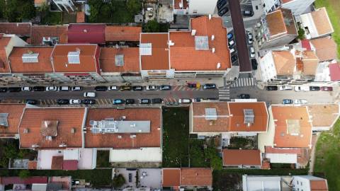Terreno Urbano para Construção com 183,69 m² na Encosta do Sol (Brandoa), Amadora