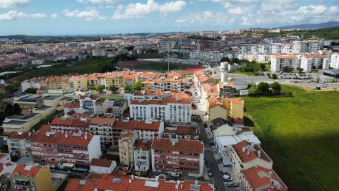 Terreno Urbano para Construção com 183,69 m² na Encosta do Sol (Brandoa), Amadora