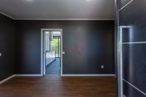 Moradia Térrea T4+1 de Luxo com Jardim e Piscina no Golfo do Montado em Palmela