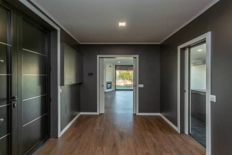 Moradia Térrea T4+1 de Luxo com Jardim e Piscina no Golfo do Montado em Palmela