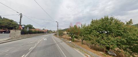 Terreno com 6.715 m² para Construção de Prédio com 3 Andares em Infias, Vizela