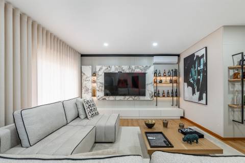 Moradia T3 de Luxo com Jardim e Espaço Exterior em Idães, Felgueiras