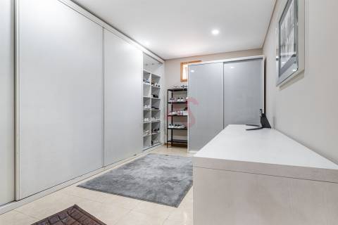 Moradia T3 de Luxo com Jardim e Espaço Exterior em Idães, Felgueiras