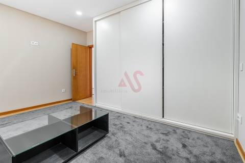 Moradia T3 de Luxo com Jardim e Espaço Exterior em Idães, Felgueiras