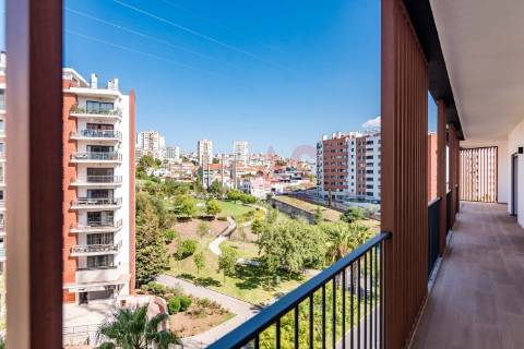 Apartamento T3 NOVO na Urbanização Colinas do Cruzeiro, em Odivelas