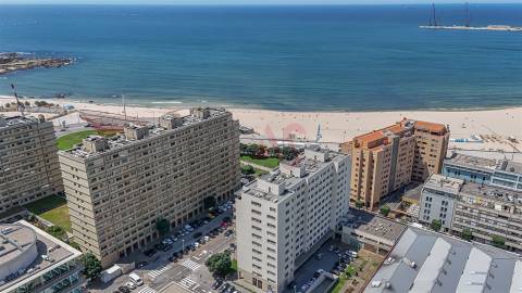Apartamento T3 para arrendar com Vista Mar em Matosinhos – Frente à Praia