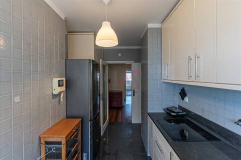 Apartamento T3 para arrendar com Vista Mar em Matosinhos – Frente à Praia